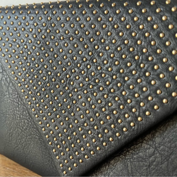 NWOT Urban Expressions Laine Clutch in Black with Gold Studs - Picture 2 of 7